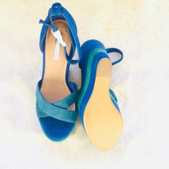 H by Halston multicolored wedges - Picture 3 of 3